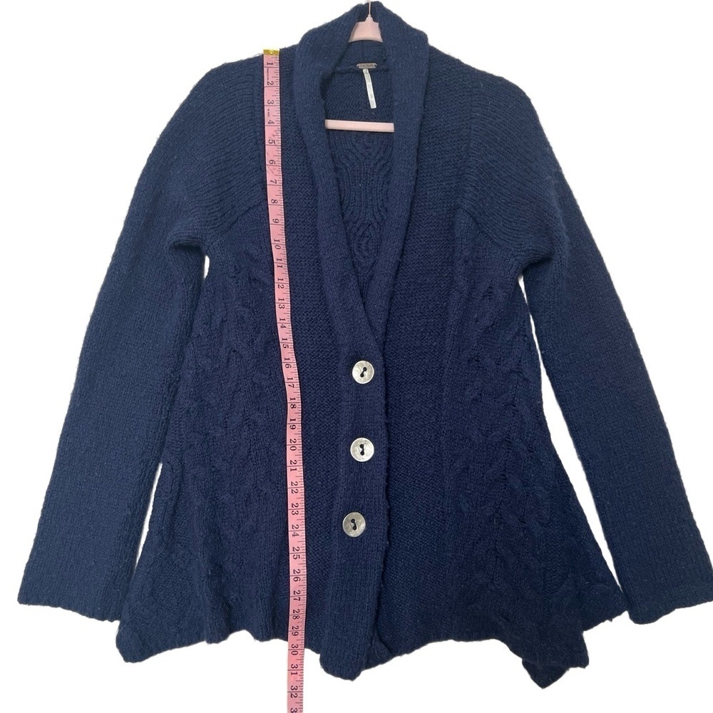 Free People Far Away Cable Knit Cardigan Womens Size M Blue Shawl Collar - Picture 12 of 13